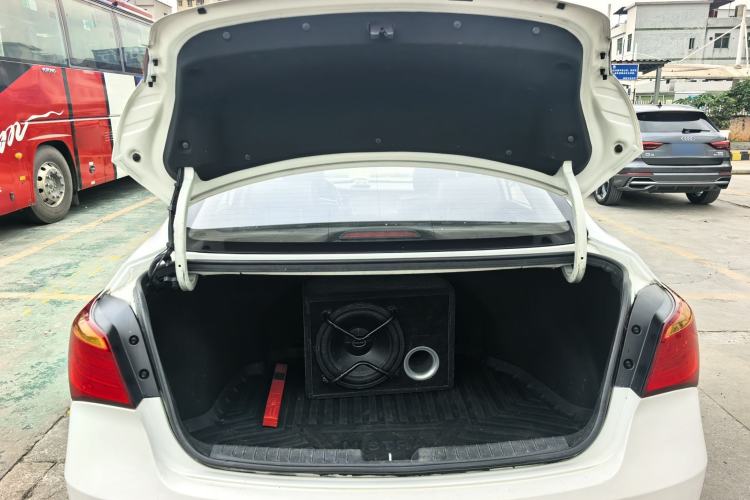 Used Hyundai Mistra 2014 1.8L Automatic Smart GLS Interior 11