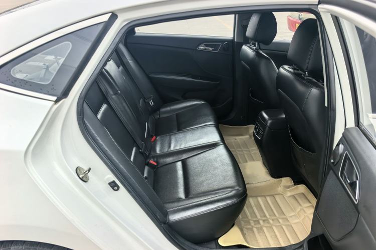 Used Hyundai Mistra 2014 1.8L Automatic Smart GLS Interior 12