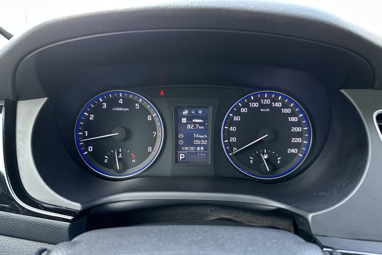 Used Hyundai Mistra 2014 1.8L Automatic Smart GLS Interior 14