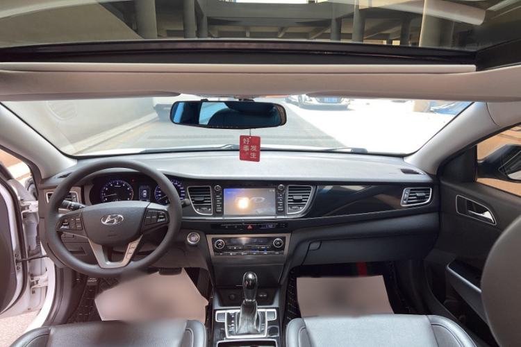 Used Hyundai Mistra 2014 1.8L Automatic Smart GLS Interior 3