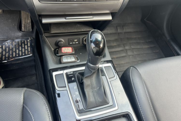 Used Hyundai Mistra 2014 1.8L Automatic Smart GLS Interior 4