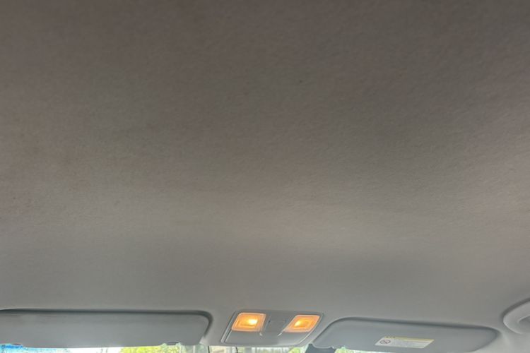 Used Hyundai Mistra 2014 1.8L Manual Comfort GL Model Interior 8