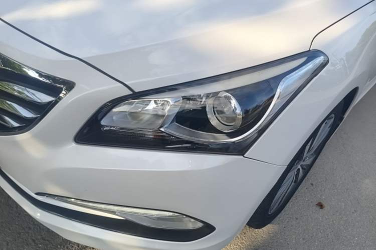 Used Hyundai Mistra 2014 1.8L Automatic Deluxe DLX Model Left Front Headlight