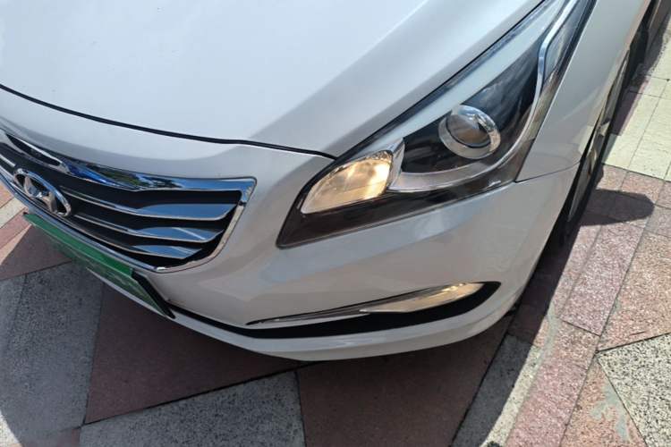 Used Hyundai Mistra 2014 1.8L Automatic Smart GLS Left Front Headlight