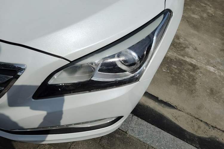 Used Hyundai Mistra 2014 1.8L Automatic Smart GLS Left Front Headlight