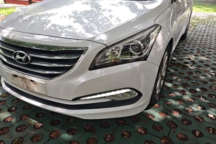 Used Hyundai Mistra 2014 1.8L Automatic Smart GLS Left Front Headlight