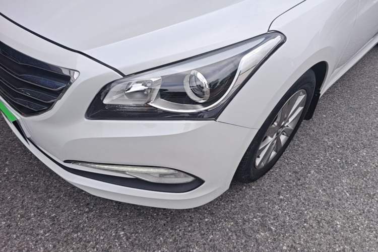 Used Hyundai Mistra 2014 1.8L Automatic Smart GLS Left Front Headlight