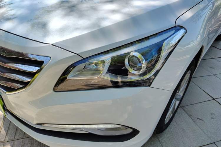 Used Hyundai Mistra 2014 1.8L Automatic Smart GLS Left Front Headlight
