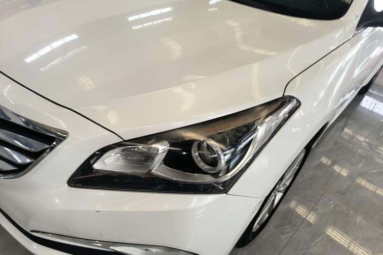 Used Hyundai Mistra 2014 1.8L Manual Comfort GL Model Left Front Headlight