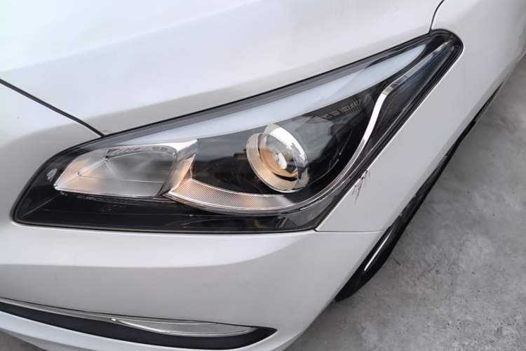 Used Hyundai Mistra 2014 1.8L Automatic Smart GLS Left Front Headlight