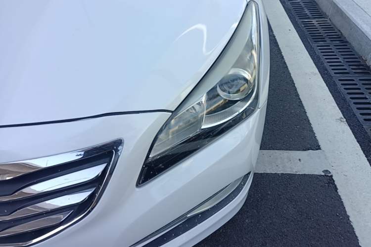 Used Hyundai Mistra 2014 1.8L Automatic Smart GLS Left Front Headlight