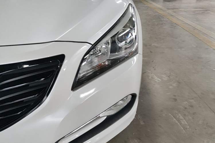 Used Hyundai Mistra 2014 1.8L Automatic Smart GLS Left Front Headlight