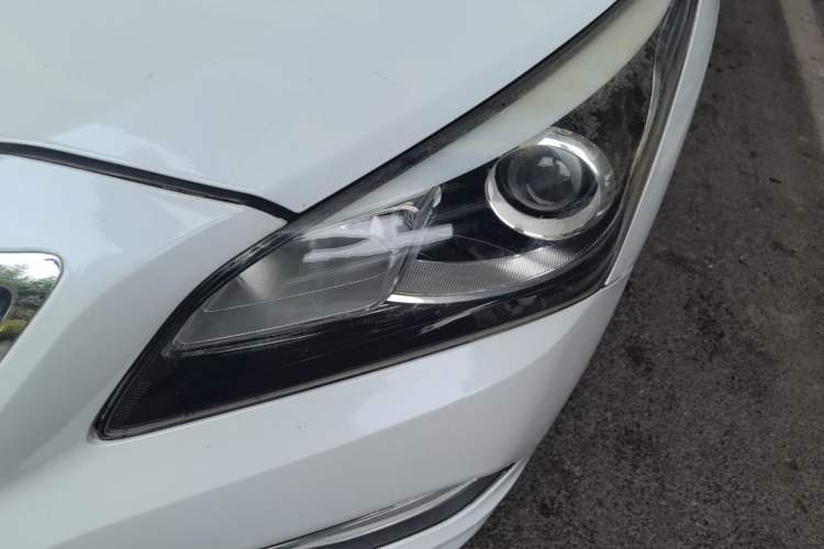 Used Hyundai Mistra 2014 1.8L Automatic Smart GLS Left Front Headlight