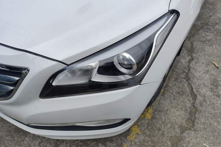 Used Hyundai Mistra 2014 1.8L Automatic Smart GLS Left Front Headlight
