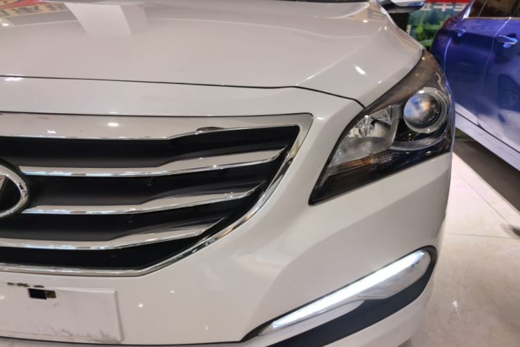 Used Hyundai Mistra 2014 1.8L Automatic Deluxe DLX Model Left Front Headlight