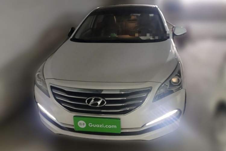 Used Hyundai Mistra 2014 1.8L Automatic Smart GLS Left Front Headlight