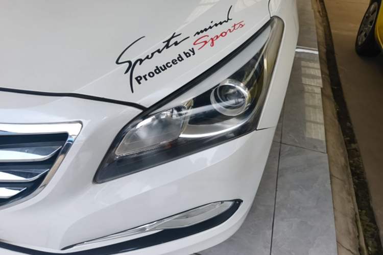 Used Hyundai Mistra 2014 1.8L Manual Comfort GL Model Left Front Headlight