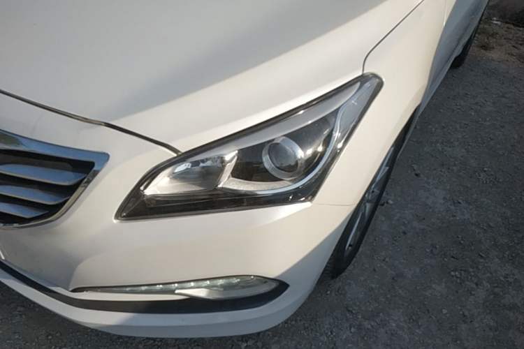 Used Hyundai Mistra 2014 1.8L Automatic Smart GLS Left Front Headlight