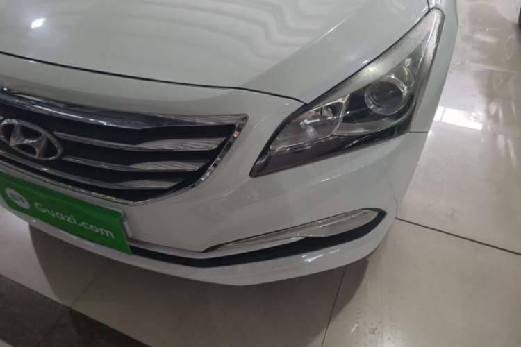 Used Hyundai Mistra 2014 1.8L Automatic Smart GLS Left Front Headlight