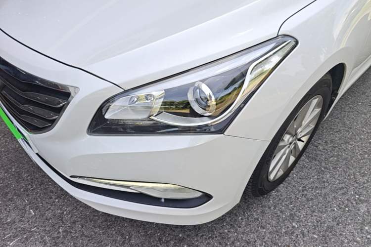 Used Hyundai Mistra 2014 1.8L Automatic Smart GLS Left Front Headlight