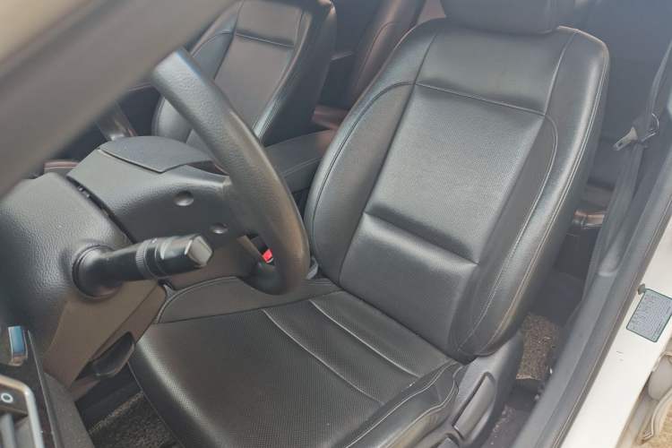 Used Hyundai Mistra 2014 1.8L Automatic Smart GLS Left Front Seat