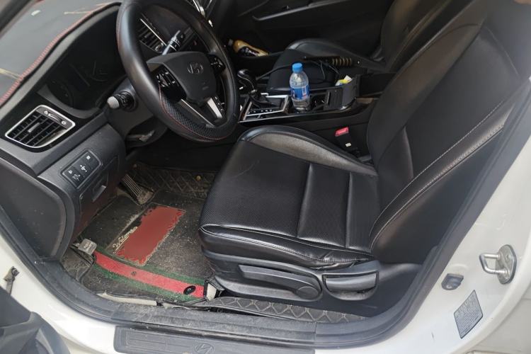Used Hyundai Mistra 2014 1.8L Automatic Smart GLS Left Front Seat