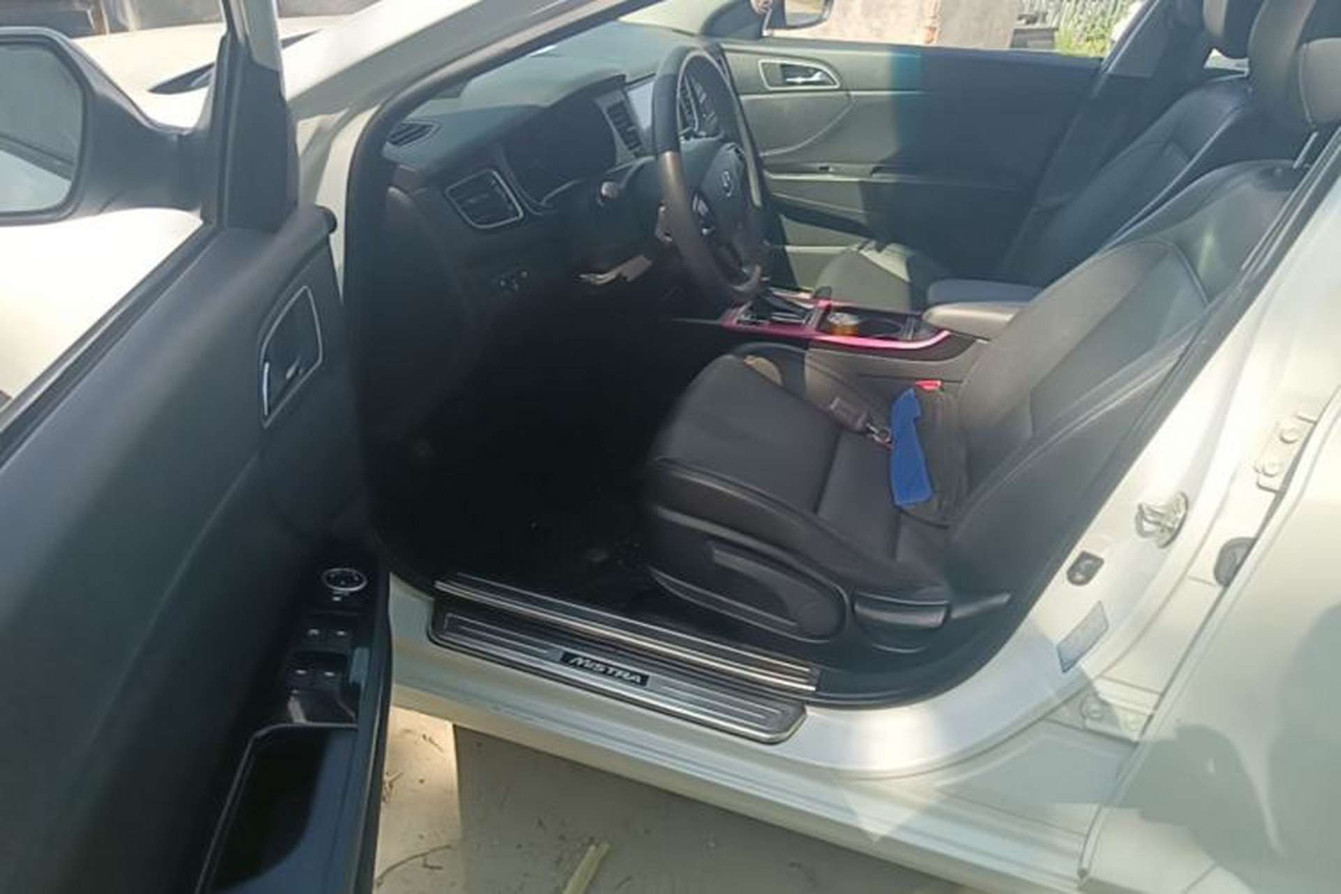 Used Hyundai Mistra 2014 1.8L Automatic Smart GLS Left Front Seat