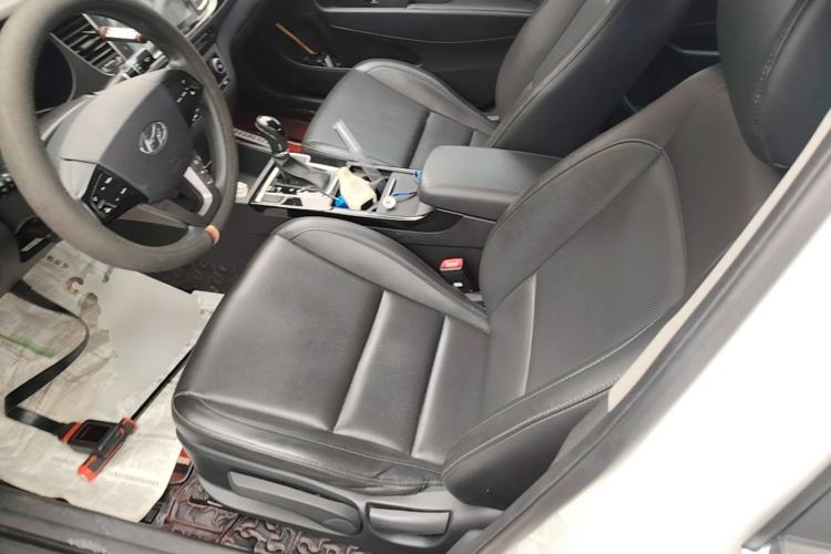 Used Hyundai Mistra 2014 1.8L Automatic Smart GLS Left Front Seat