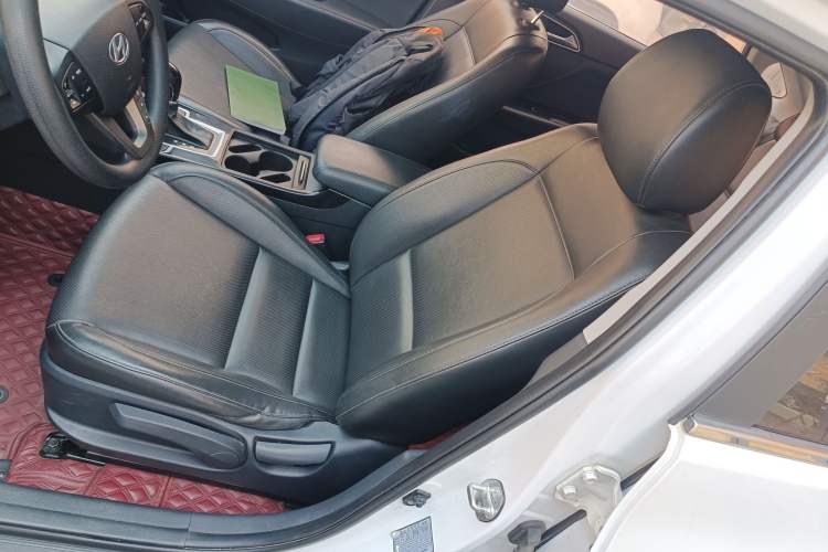 Used Hyundai Mistra 2014 1.8L Automatic Smart GLS Left Front Seat