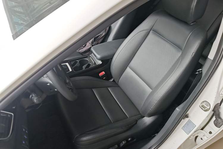 Used Hyundai Mistra 2014 1.8L Automatic Deluxe DLX Model Left Front Seat