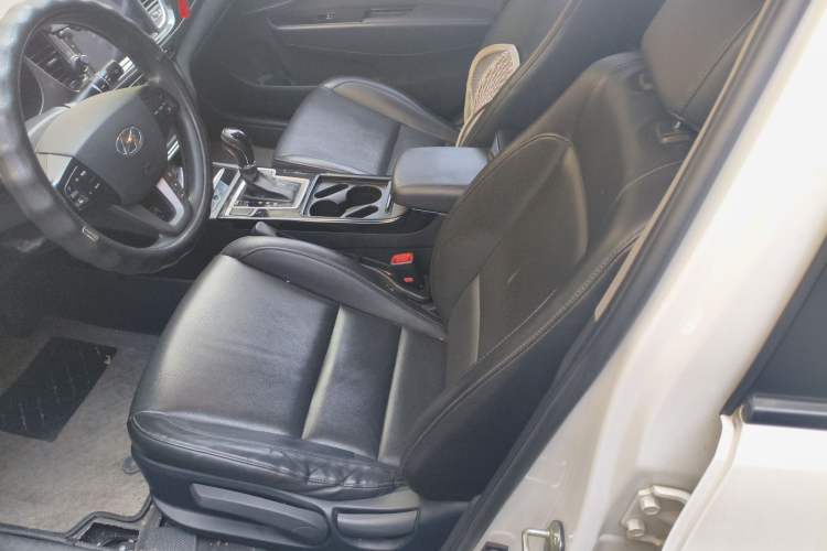 Used Hyundai Mistra 2014 1.8L Automatic Smart GLS Left Front Seat