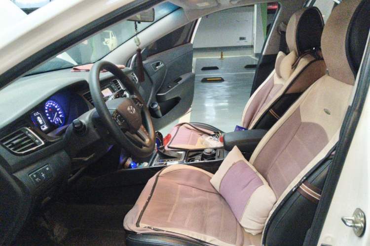 Used Hyundai Mistra 2014 1.8L Automatic Smart GLS Left Front Seat