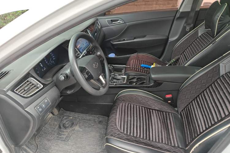 Used Hyundai Mistra 2014 1.8L Automatic Smart GLS Left Front Seat