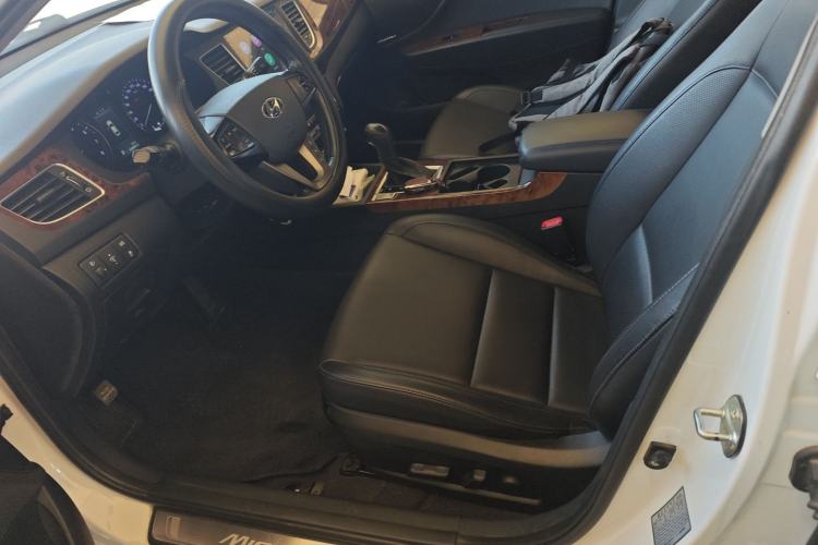 Used Hyundai Mistra 2014 1.8L Automatic Deluxe DLX Model Left Front Seat
