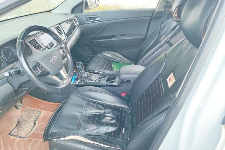 Used Hyundai Mistra 2014 1.8L Automatic Deluxe DLX Model Left Front Seat