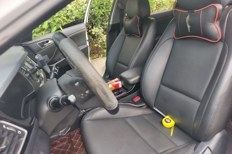 Used Hyundai Mistra 2014 1.8L Automatic Smart GLS Left Front Seat
