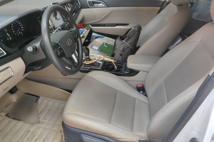 Used Hyundai Mistra 2014 1.8L Automatic Smart GLS Left Front Seat
