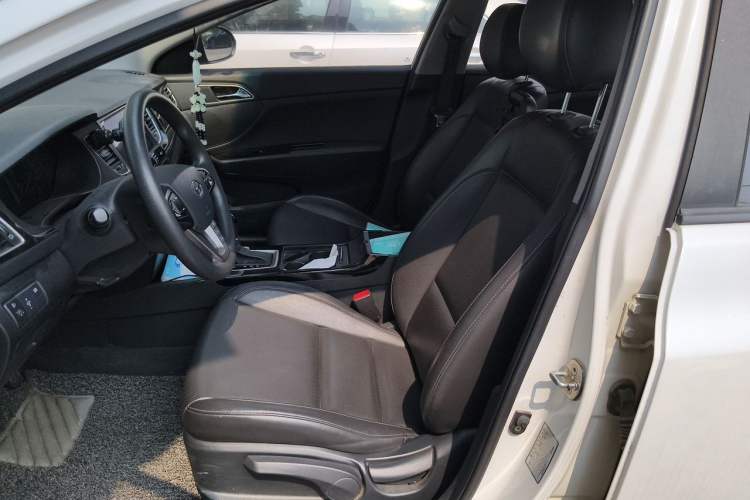 Used Hyundai Mistra 2014 1.8L Automatic Smart GLS Left Front Seat