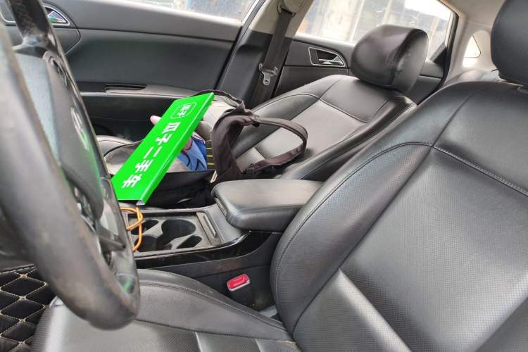 Used Hyundai Mistra 2014 1.8L Automatic Deluxe DLX Model Left Front Seat