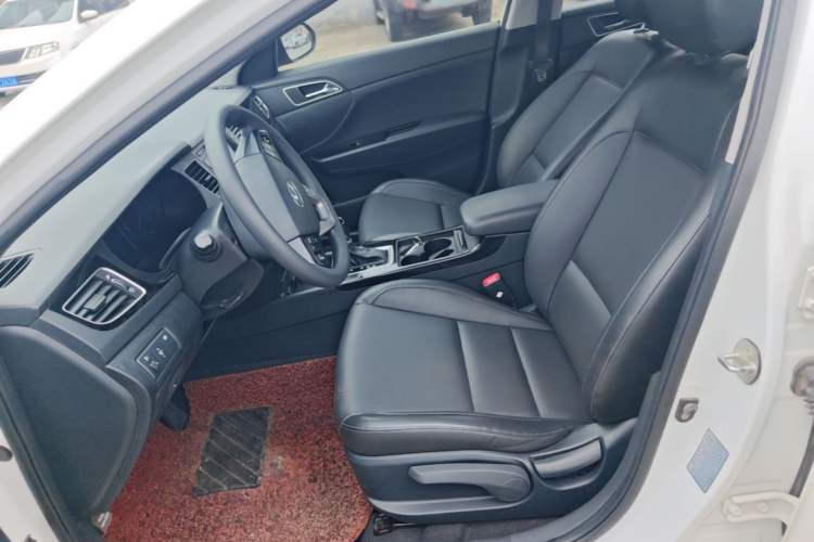 Used Hyundai Mistra 2014 1.8L Automatic Smart GLS Left Front Seat