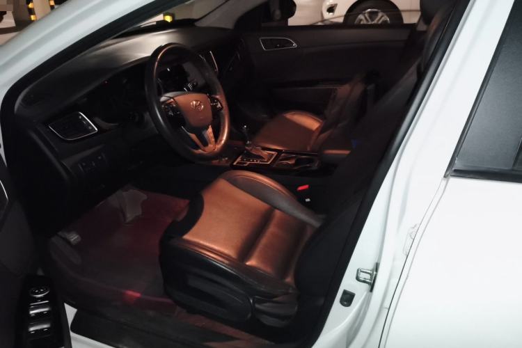 Used Hyundai Mistra 2014 1.8L Automatic Smart GLS Left Front Seat