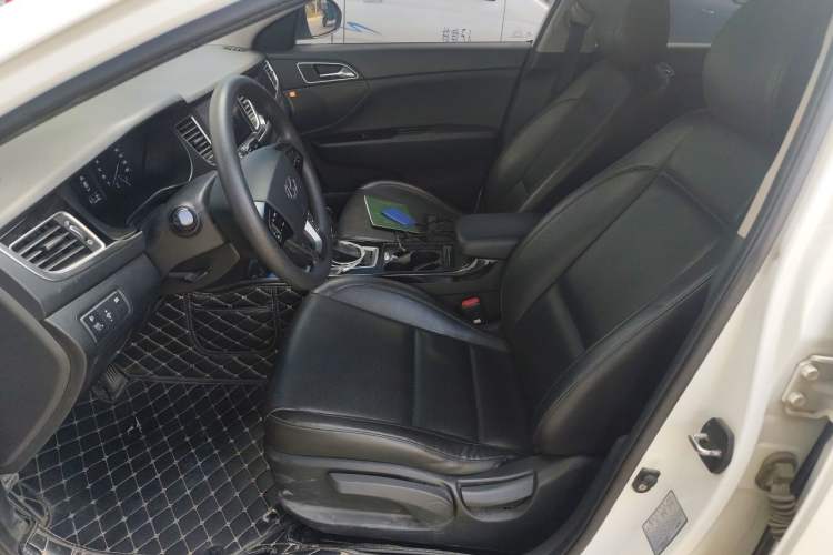 Used Hyundai Mistra 2014 1.8L Automatic Smart GLS Left Front Seat