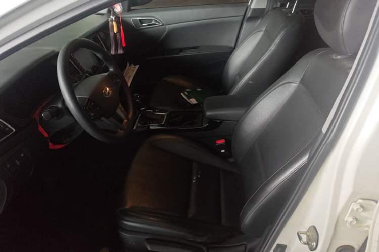 Used Hyundai Mistra 2014 1.8L Automatic Smart GLS Left Front Seat