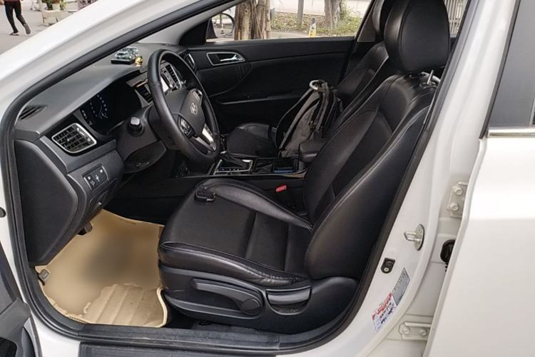 Used Hyundai Mistra 2014 1.8L Automatic Smart GLS Left Front Seat