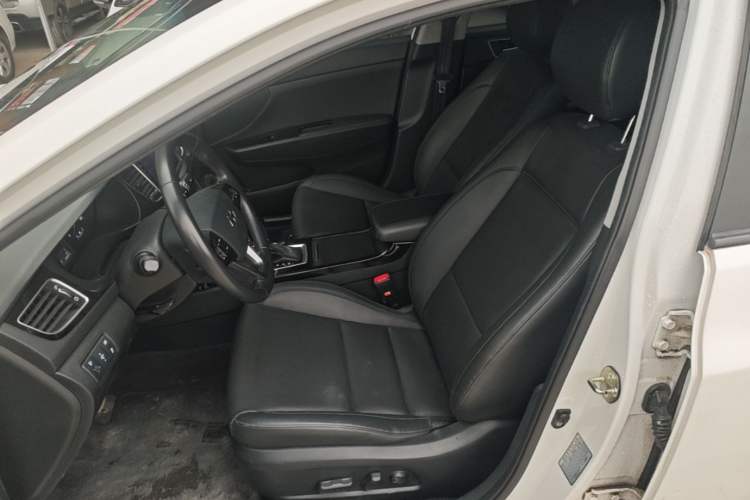 Used Hyundai Mistra 2014 1.8L Automatic Deluxe DLX Model Left Front Seat