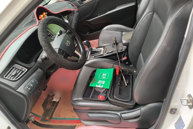 Used Hyundai Mistra 2014 1.8L Automatic Smart GLS Left Front Seat