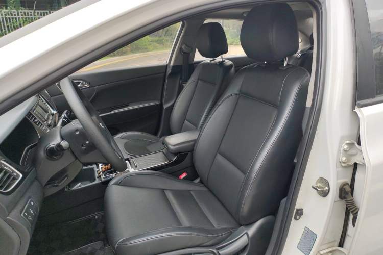 Used Hyundai Mistra 2014 1.8L Automatic Smart GLS Left Front Seat