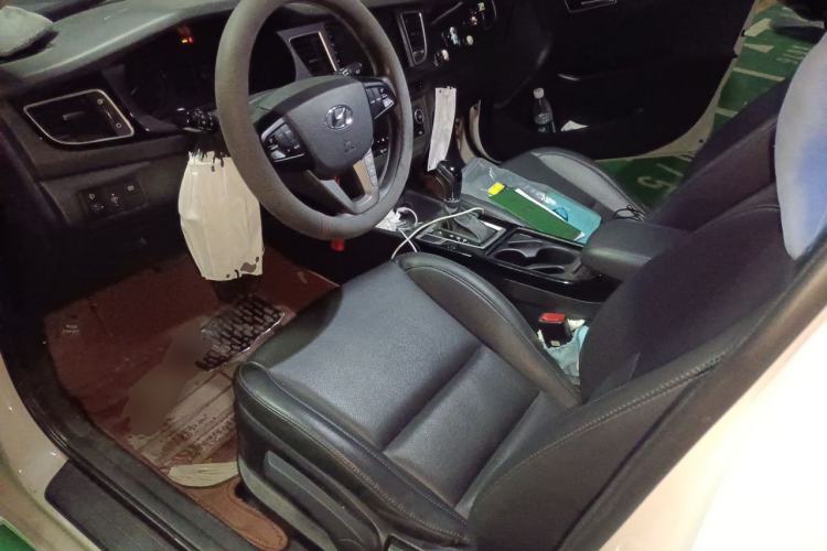 Used Hyundai Mistra 2014 1.8L Automatic Smart GLS Left Front Seat