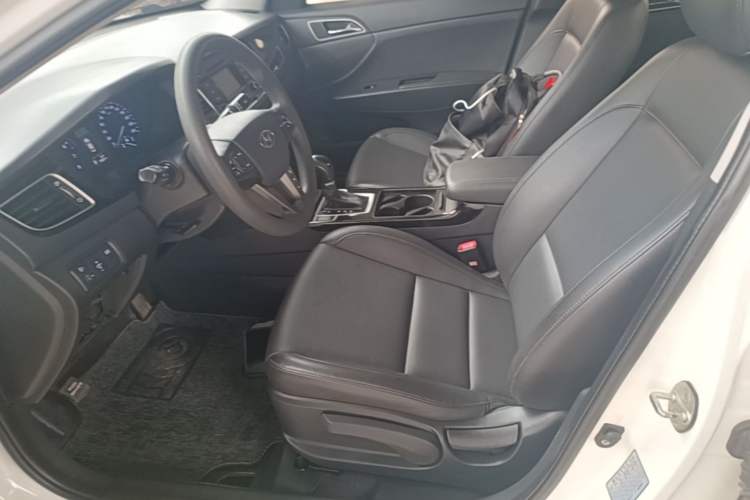 Used Hyundai Mistra 2014 1.8L Automatic Smart GLS Left Front Seat