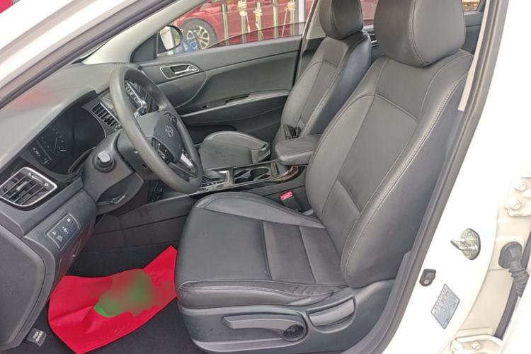 Used Hyundai Mistra 2014 1.8L Automatic Smart GLS Left Front Seat